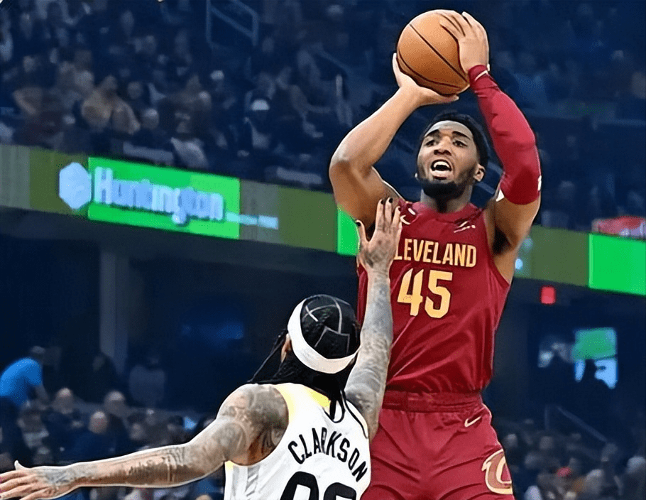 KAIYUN SPORTS包含冲浪邀请赛上演强强对话，关东霹雳队逆转三湘天虎队，团队配合流畅；战术板得到兑现的词条