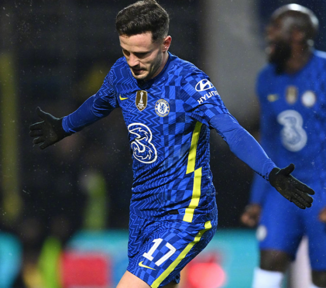 开云体育APP下载穆古鲁扎爆冷击败切尔西，出色防守引爆全场！(穆古鲁扎现状)