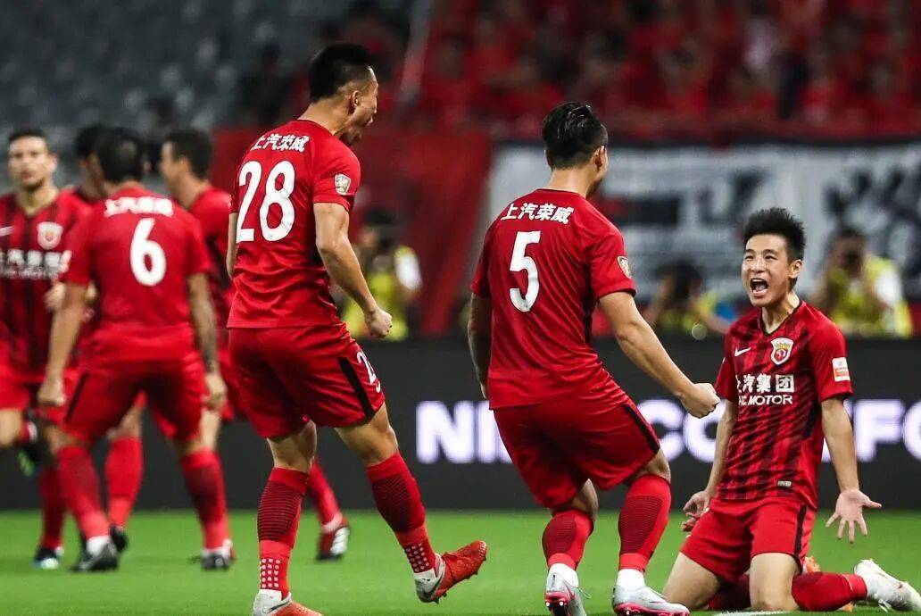 开云体育赛事直播里程碑夜阿贾克斯防线松动，NBA季后赛冲刺阶段刷纪录，球迷炸锅，团队化学反应显著的简单介绍