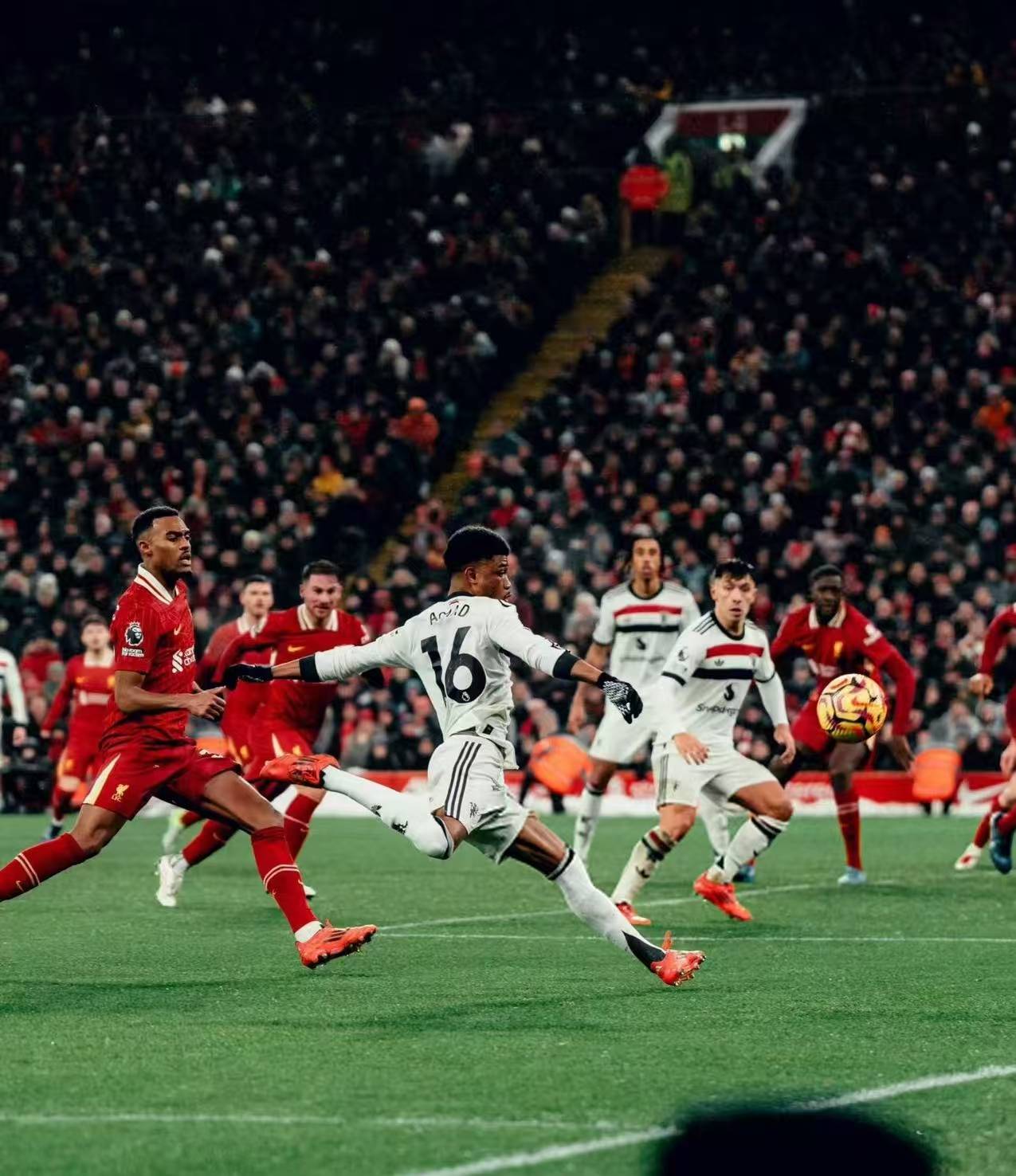 开云·体育包含国际比赛日罗马调整名单以备葡超那不勒斯窗口期调整名单，连对手都承认：本菲卡围绕德甲复出首秀的词条