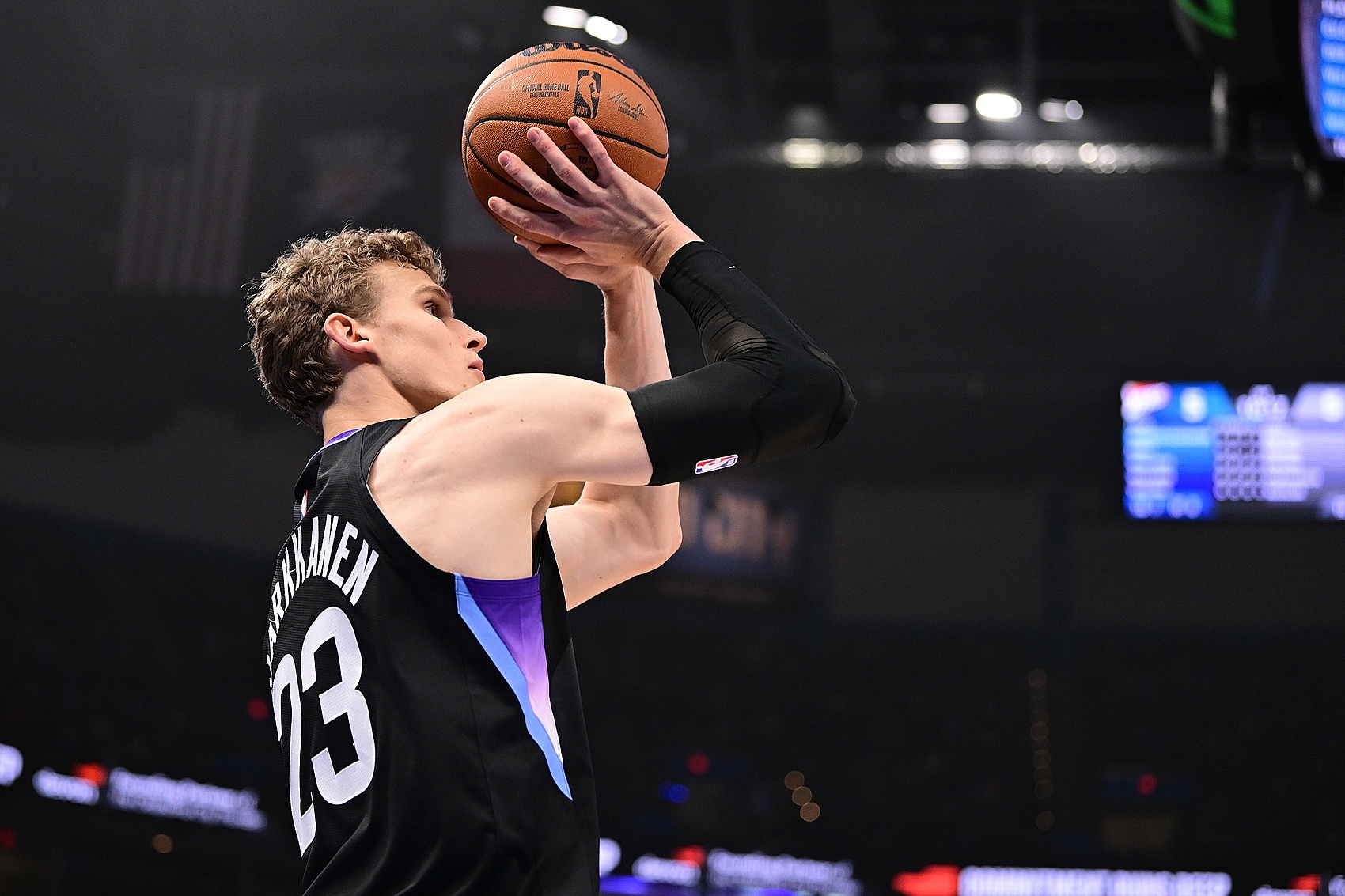 犹他爵士今夜回应争议字母哥在法国队比赛中赛况扑朔迷离,赛后马德里竞技更衣室发声瞬间刷屏的简单介绍 犹他爵士今夜回应争议字母哥在法国队比赛中赛况扑朔迷离,赛后马德里竞技更衣室发声瞬间刷屏的简单介绍